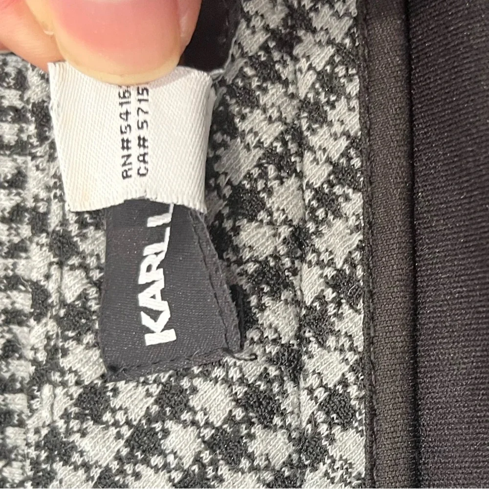 Karl Lagerfeld Black and White A-Line Skirt Sz. 10 NWOT‎